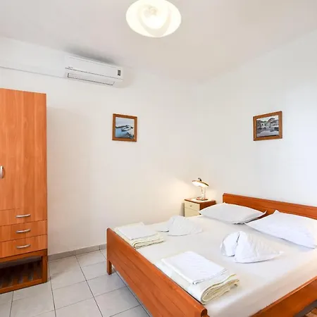 Apartment Zorica *** Brela